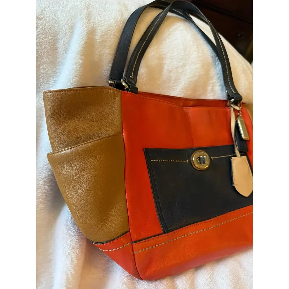 Coach Park Carrie Colorblock Leather Shoulder Tote Bag – Style F24065